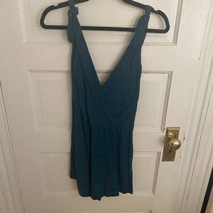 Urban outfitters romper Size 6